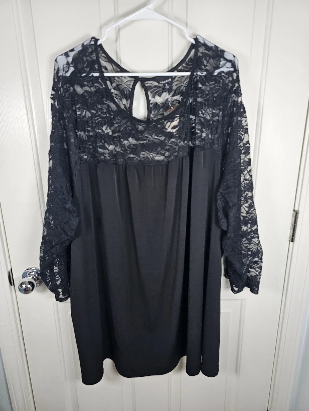 Torrid NWT Lace Lattice Black Shirt Size 6 - Picture 2 of 7